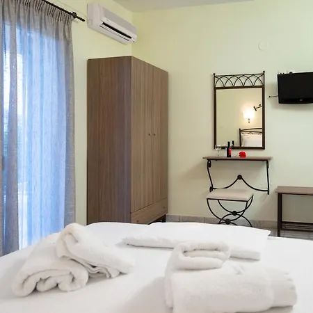 Konstantinos & 2 3* Nydri (Lefkada)