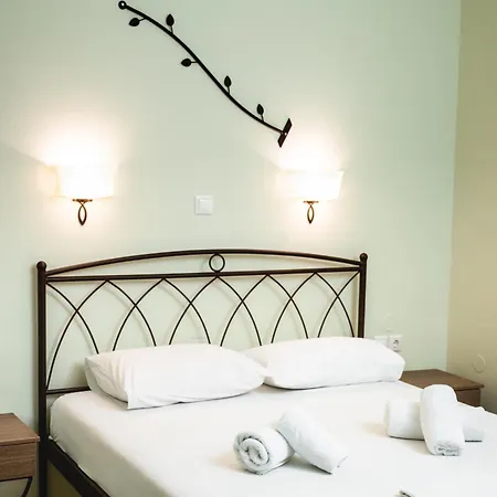 Konstantinos & 2 Aparthotel