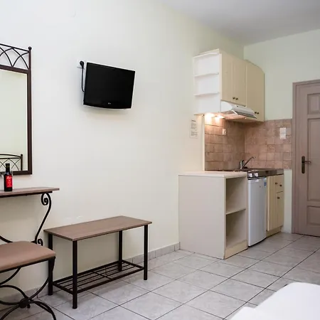 Konstantinos & 2 Apart Otel
