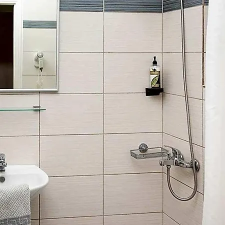 Apart Otel Konstantinos & 2 Nydri (Lefkada)